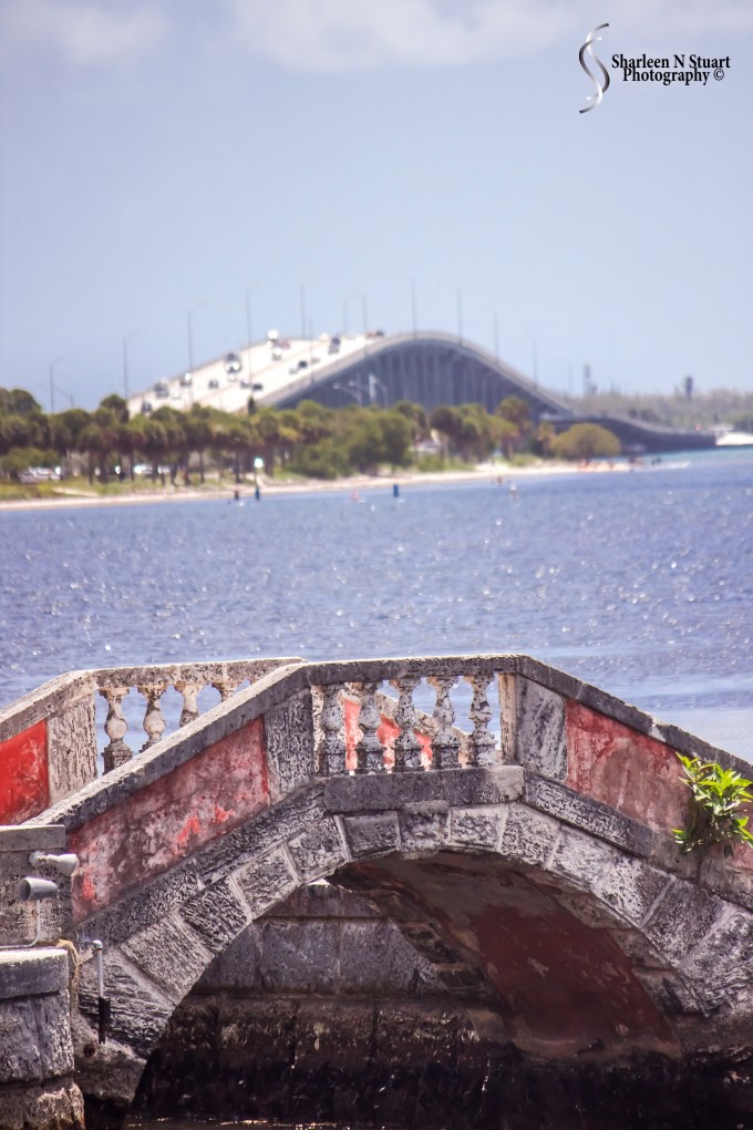 I loved the view of the two bridges - the old and the new. The old bridge is part of the Vizcaya grounds, the new bridge links Miami mainland to Key Biscayne.