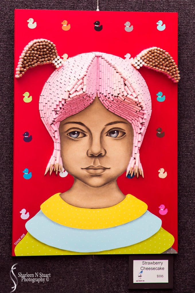 The hair is made with pencils. Amazing artwork